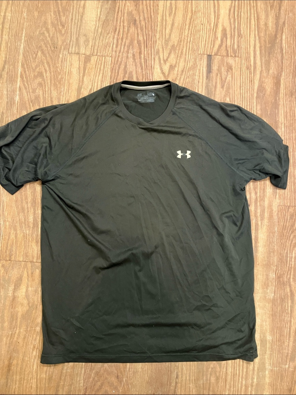 Under Armour Men’s Black Short Sleeve Tech Tee with Silver Logo